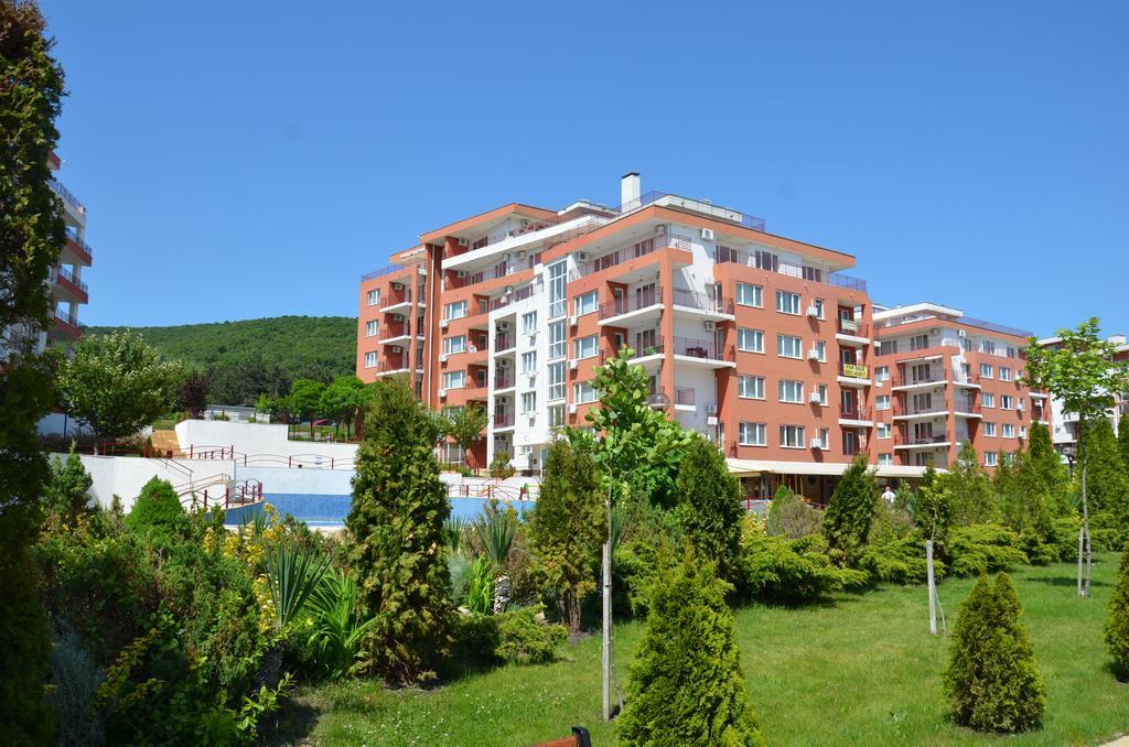 Single Private Apartments In Marina View Fort Beach Sveti Vlas Exterior foto